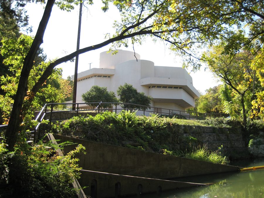 Kalita Humphreys Theater within its wooded Turtle Creek landscape.